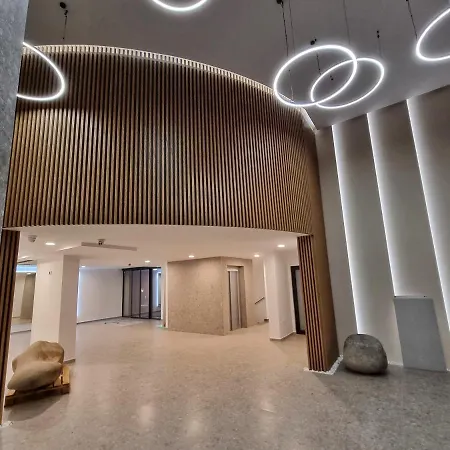 The Shangri-la Flat 公寓