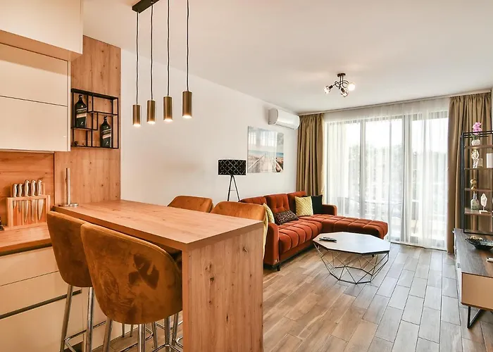 The Shangri-la Flat Daire