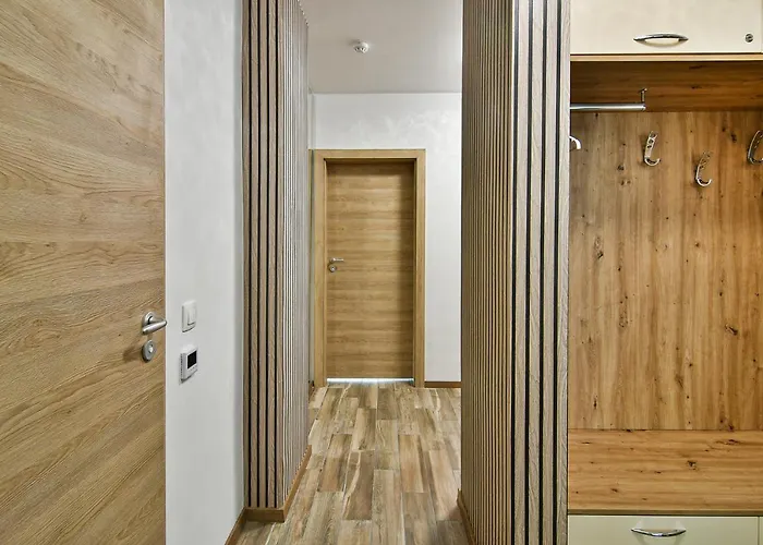 Daire The Shangri-la Flat *