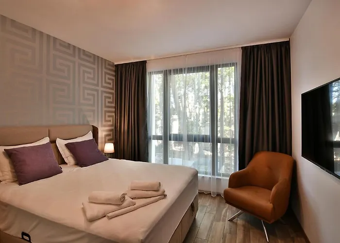 The Shangri-la Flat Daire *