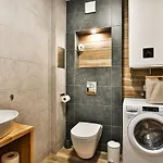 The Shangri-la Flat Apartment