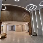 The Shangri-la Flat Apartment