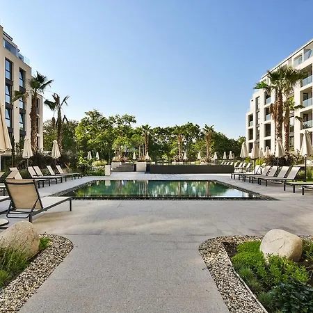 The Shangri-la Flat *