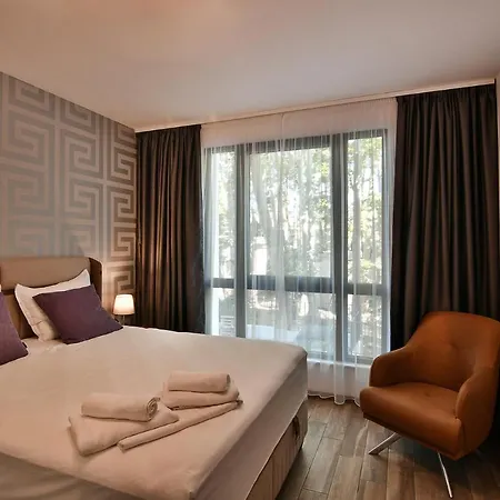 The Shangri-la Flat Apartament *