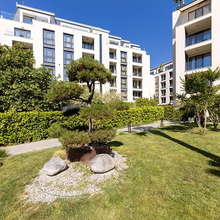 The Shangri-la Flat Апартаменти