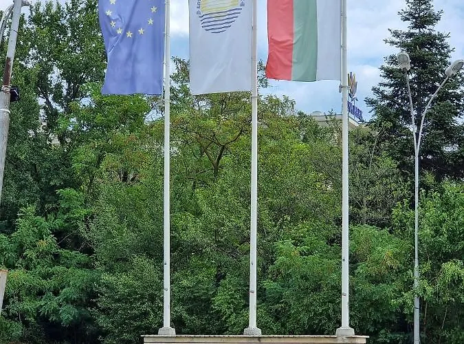 The Shangri-la Flat アパート セインツ・コンスタンティン＆ヘレナ